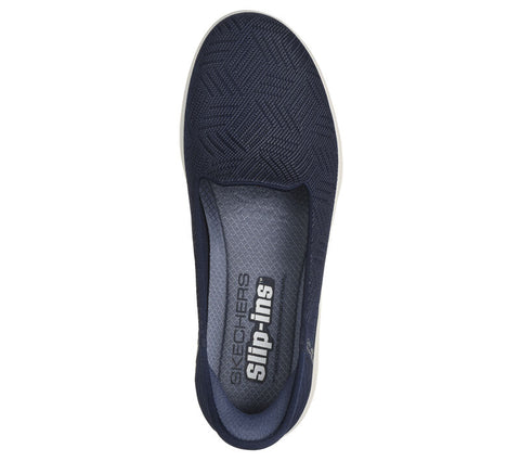 Skechers Slip - Ins 138182/NVW Navy White Womens On - The - Go Flex - Clover Hands Free Slip On Trainers Shoes