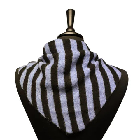 Jess and Lou Cornflower/Black Midweight Cosy Knit Triangle Scarf
