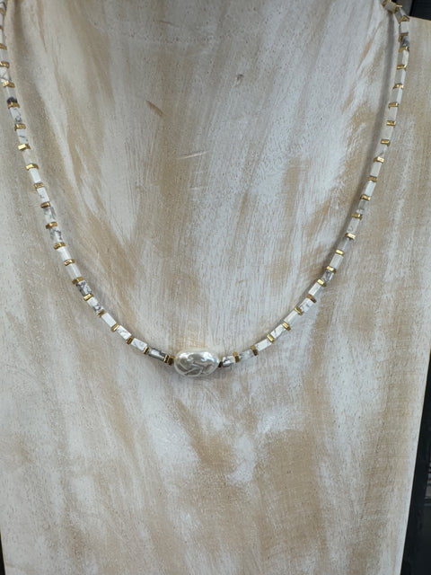Hot Tomato Stone Slips Necklace with Natural Pearl - Chalk/Gold