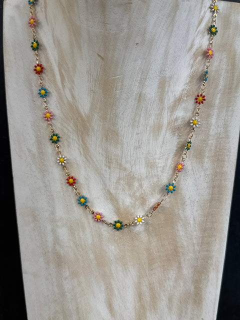 Hot Tomato -  She Loves me....Daisy Chain - Multi/Gold