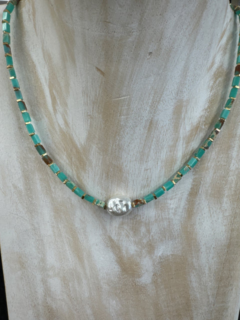 Hot Tomato Stone Slips Necklace with Natural Pearl - Turquoise/Gold