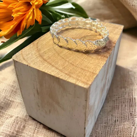 Jess and Lou BR192S Silver Overlapping Hearts on stretch Hypoallergenic and Nickel Free Bracelet