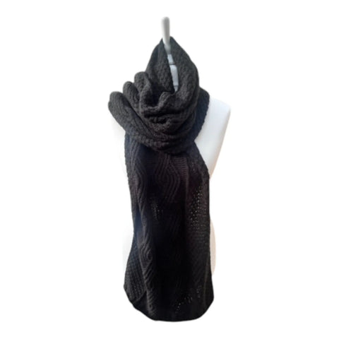 Jess and Lou Black Womens Chunky Knit Cable knit Scarf