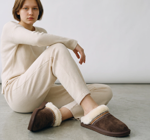 Ella Taylor Brown Womens Faux Fur Lined Slippers