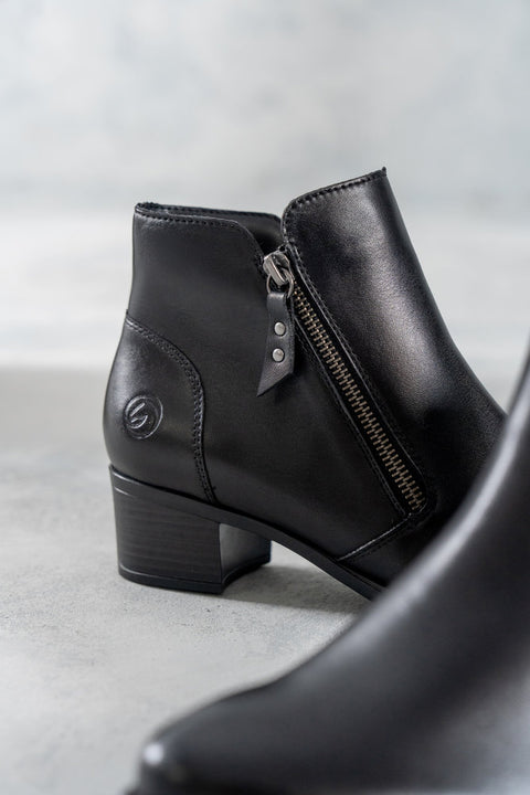 Remonte R5190-00 Black Womens Leather Fleece Lining Comfort Heeled Ankle Boots